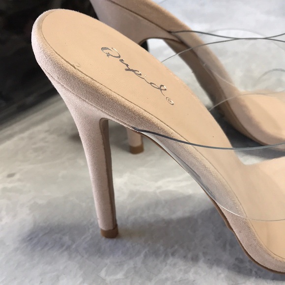 Nude Heels - Picture 2 of 2